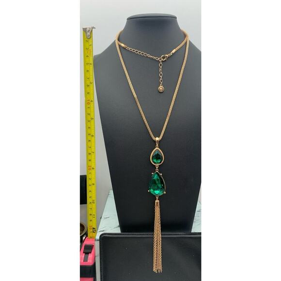 Cato Jewelry - Gold Tone 1946 Brand Emerald Green Tear Drop Rhinestones & Tassel Necklace